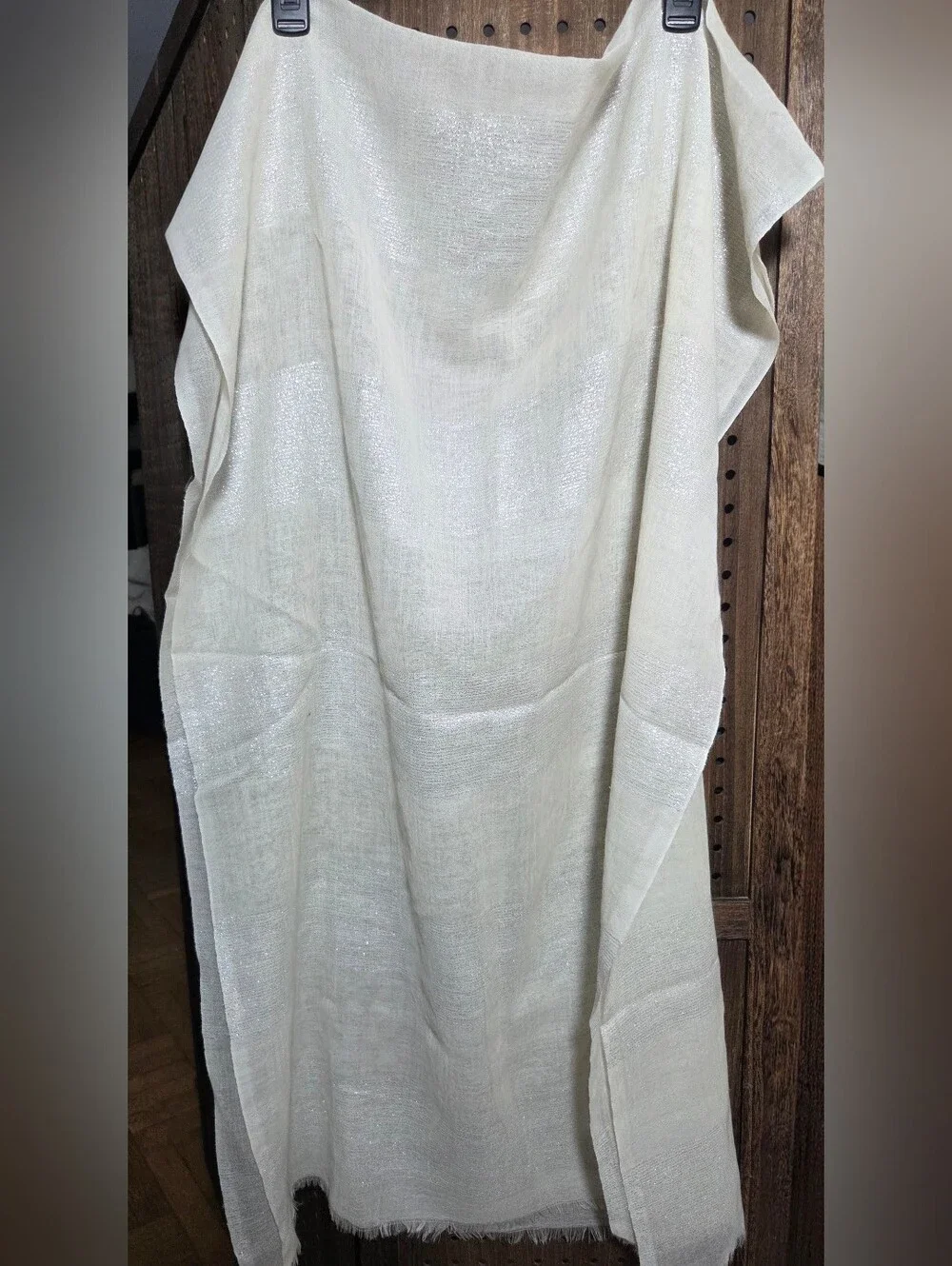 NWOT Bcbg maxazria White Beige Rectangle Scarf Large Shawl Wrap